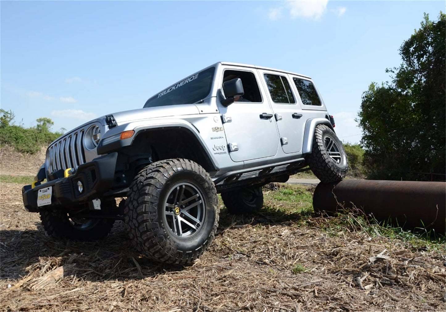 N-Fab Trail Sliders for Jeep Gladiator JT | Cab Length, Heavy Duty 2" Tubing, Textured Black | TSJ194-TX | Fits 2020-2024 Jeep Gladiator (JT) 4 Door All Beds, SRW Gas
