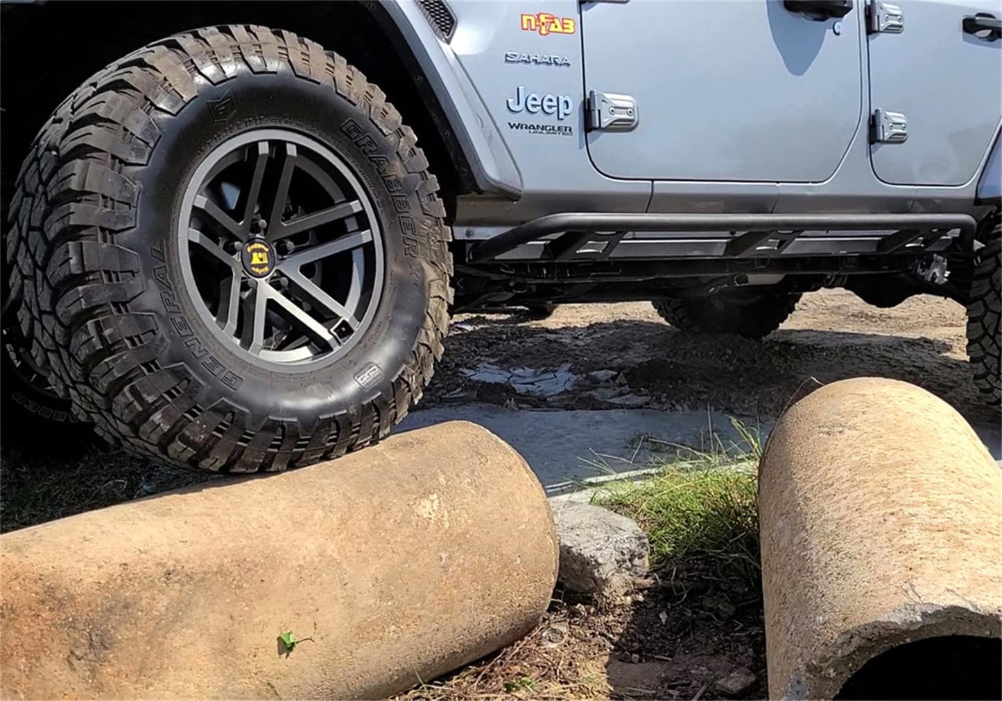N-Fab Trail Sliders for Jeep Gladiator JT | Cab Length, Heavy Duty 2" Tubing, Textured Black | TSJ194-TX | Fits 2020-2024 Jeep Gladiator (JT) 4 Door All Beds, SRW Gas