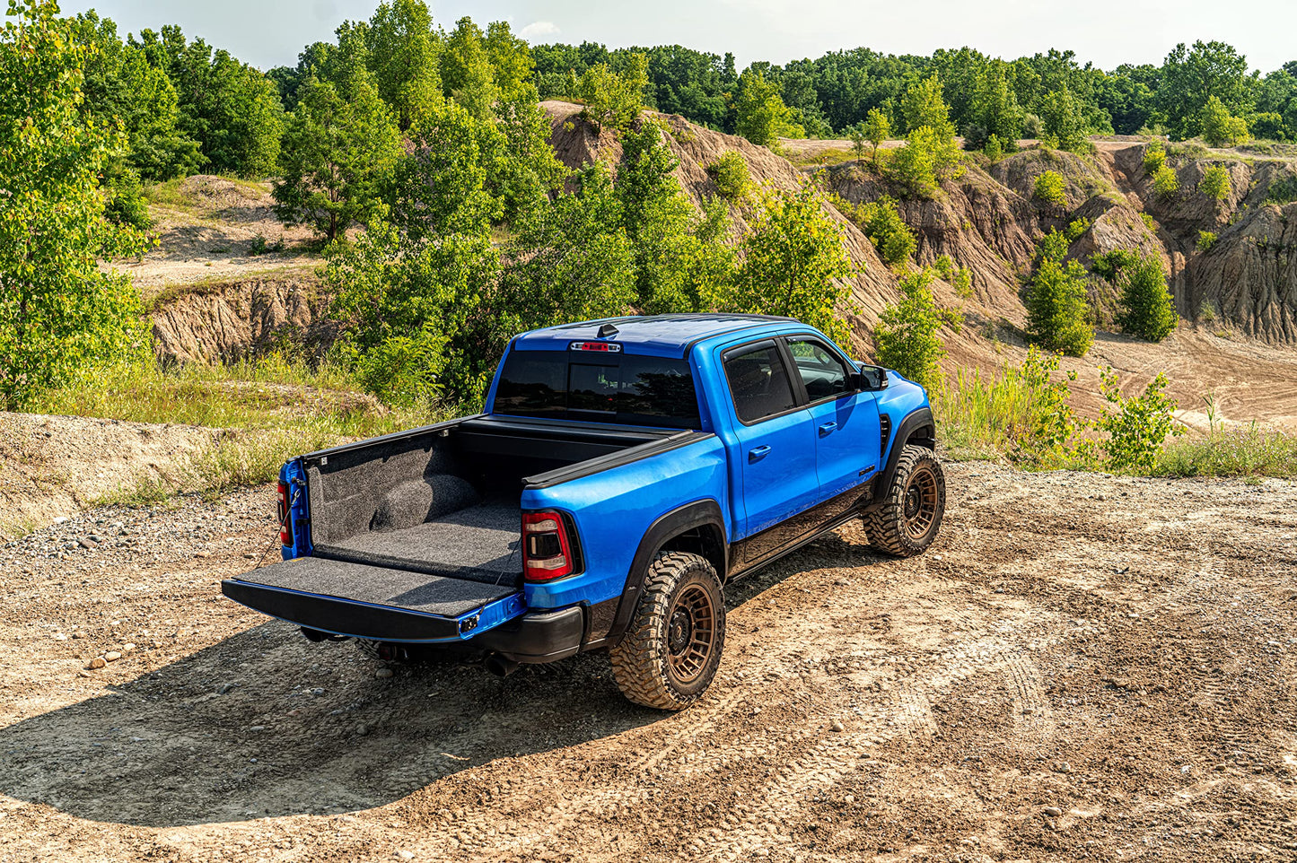 RealTruck Retrax Retrax IX Retractable Truck Bed Tonneau Cover | 30373 | Fits 2015-2020 Ford F-150 (incl. Raptor/Lightning) 5' 7" Bed (67.1")